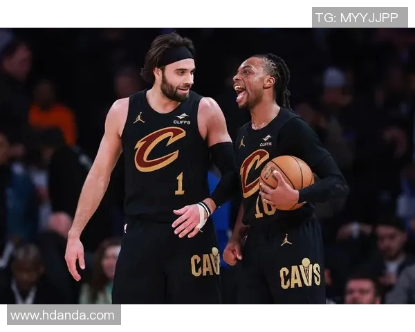 骑士球员创下NBA历史新纪录每场至少命中10记三分球的壮举