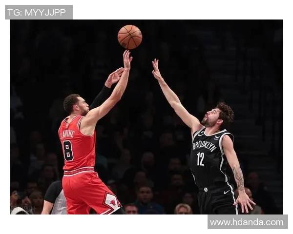 篮网队抵达澳门备战中国赛名宿卡特亲临助阵激励球员