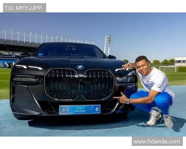 姆巴佩26岁获赠豪车却无驾照收藏不驾驭引发热议