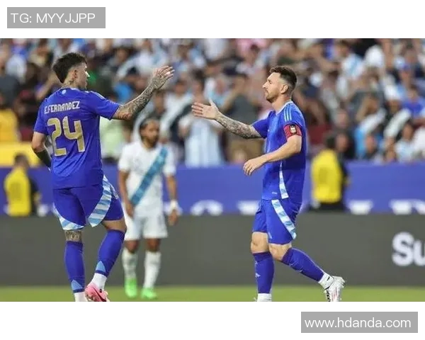 劳塔罗替补双响展现激情每场身穿阿根廷球衣全力以赴 劳塔罗替补双响展现激情每场身穿阿根廷球衣全力以赴