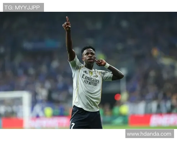 皇马再度发力姆巴佩精彩助攻维尼修斯射门遭扑救