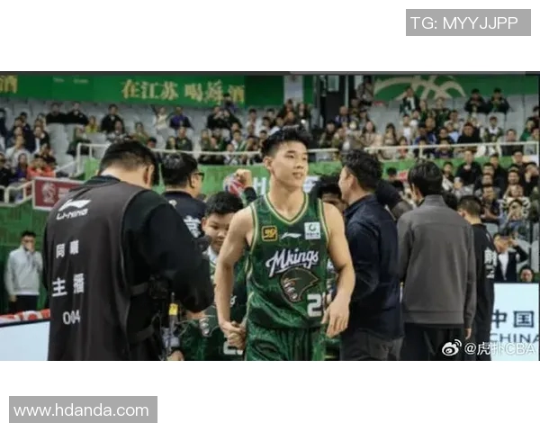 林葳谈狄龙独特身材优势教练称其为唯一身高超臂展的球员