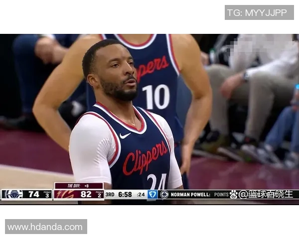 鲍威尔全场最高28分难救主末节连续得分却无力回天 鲍威尔全场最高28分难救主末节连续得分却无力回天