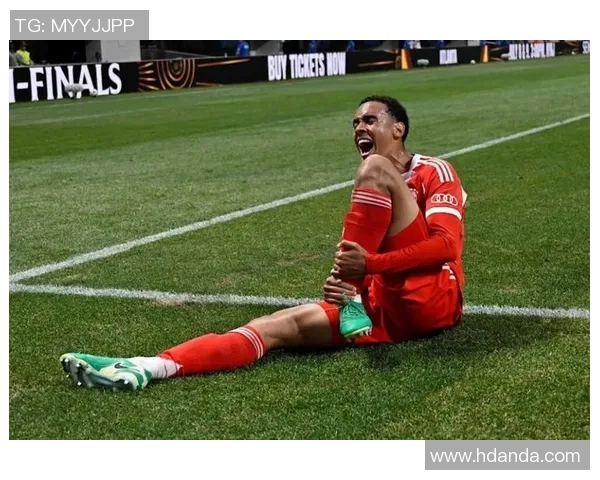 拜仁发布穆西亚拉康复训练照片展现积极恢复状态