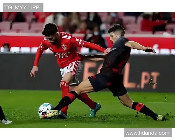 欧冠摩纳哥对阵热刺比赛由意大利主裁马尔科圭达执法引发关注 欧冠摩纳哥对阵热刺比赛由意大利主裁马尔科圭达执法引发关注