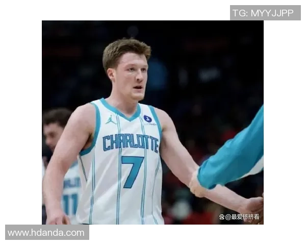 克尼佩尔三场比赛连续得分20成为本届新秀中的首位表现稳定的球员