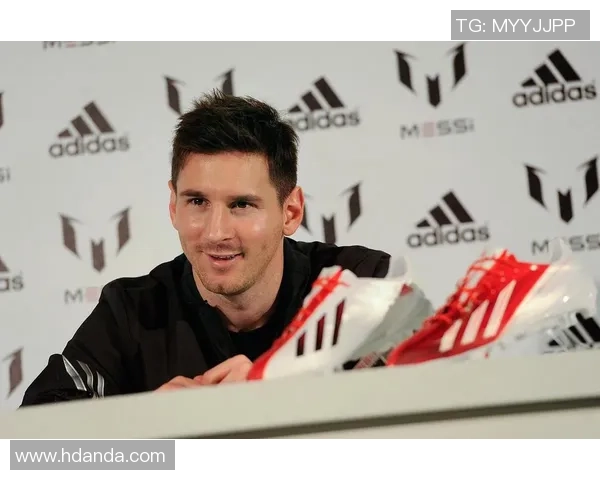 费德勒谈梅西世界杯表现称难以比较两者成就与影响力