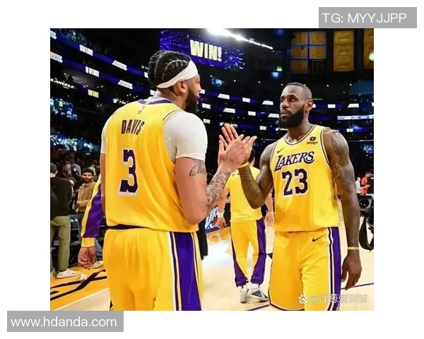 普尔首秀表现平平20分钟贡献11分4板4助1帽展现潜力与不足