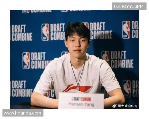 媒体人建议杨瀚森坚持三分球策略场均命中一记将展现超强实力 媒体人建议杨瀚森坚持三分球策略场均命中一记将展现超强实力