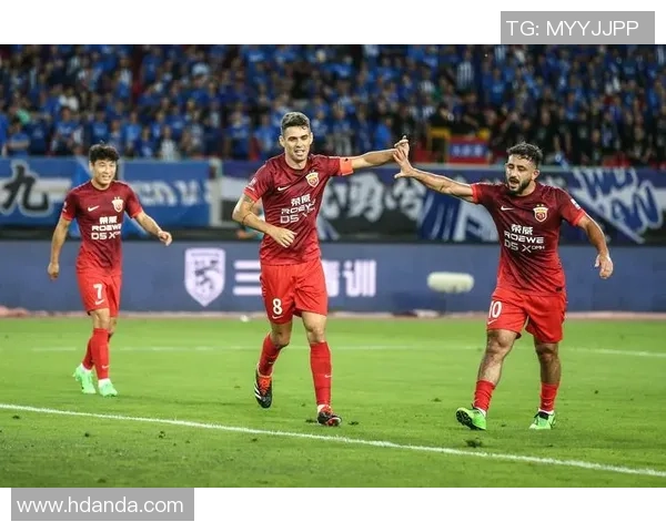 奥斯卡向海港夺冠致以祝贺感谢队友朋友和球迷们的支持与鼓励 奥斯卡向海港夺冠致以祝贺感谢队友朋友和球迷们的支持与鼓励