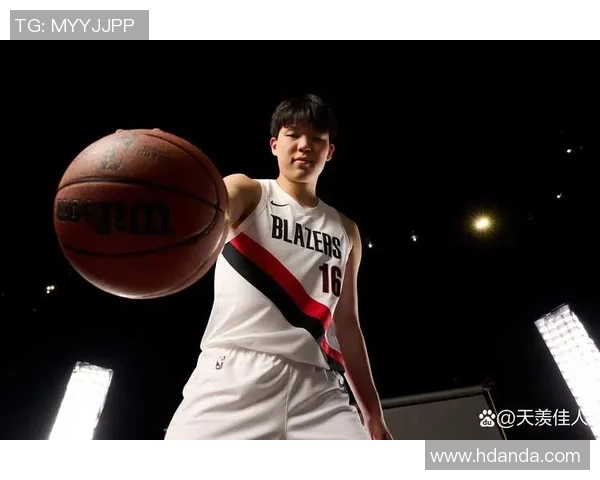 开拓者媒体人杨瀚森表现不佳吕佩尔应尽快考虑交易方案