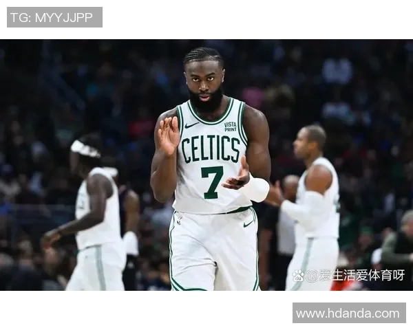 杰伦布朗谈球队表现期待上场比赛能成为例外展现努力与活力 杰伦布朗谈球队表现期待上场比赛能成为例外展现努力与活力