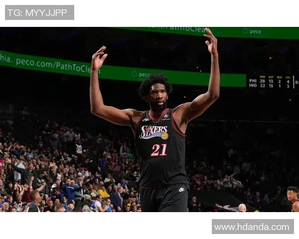 恩比德高效发挥17投10中罚球命中率极佳砍下30分9篮板4助攻助球队获胜