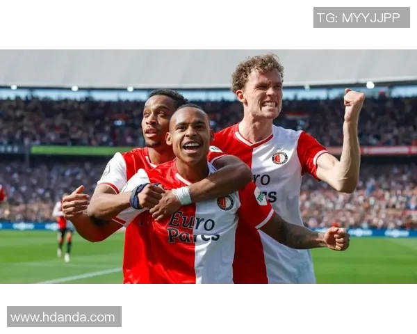 德天空报道拜仁追逐费耶诺德19岁右后卫吉瓦罗雷德英超多队同样关注 德天空报道拜仁追逐费耶诺德19岁右后卫吉瓦罗雷德英超多队同样关注