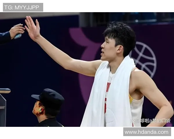 李春江谈杨瀚森承受压力的挑战强调篮板和外线防守的重要性 李春江谈杨瀚森承受压力的挑战强调篮板和外线防守的重要性