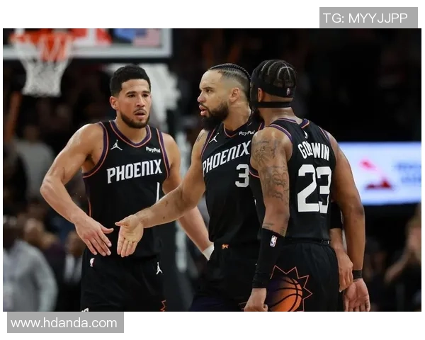 布克赞狄龙进步显著过去的他远不如现在强大